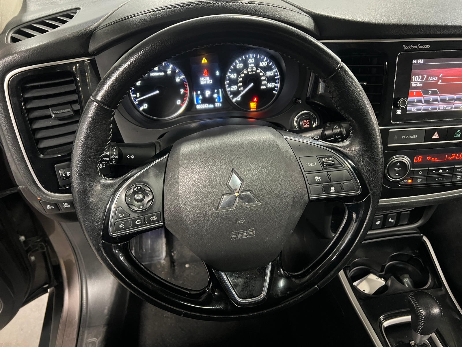 Thumbnail: 2019 Mitsubishi Outlander - 4