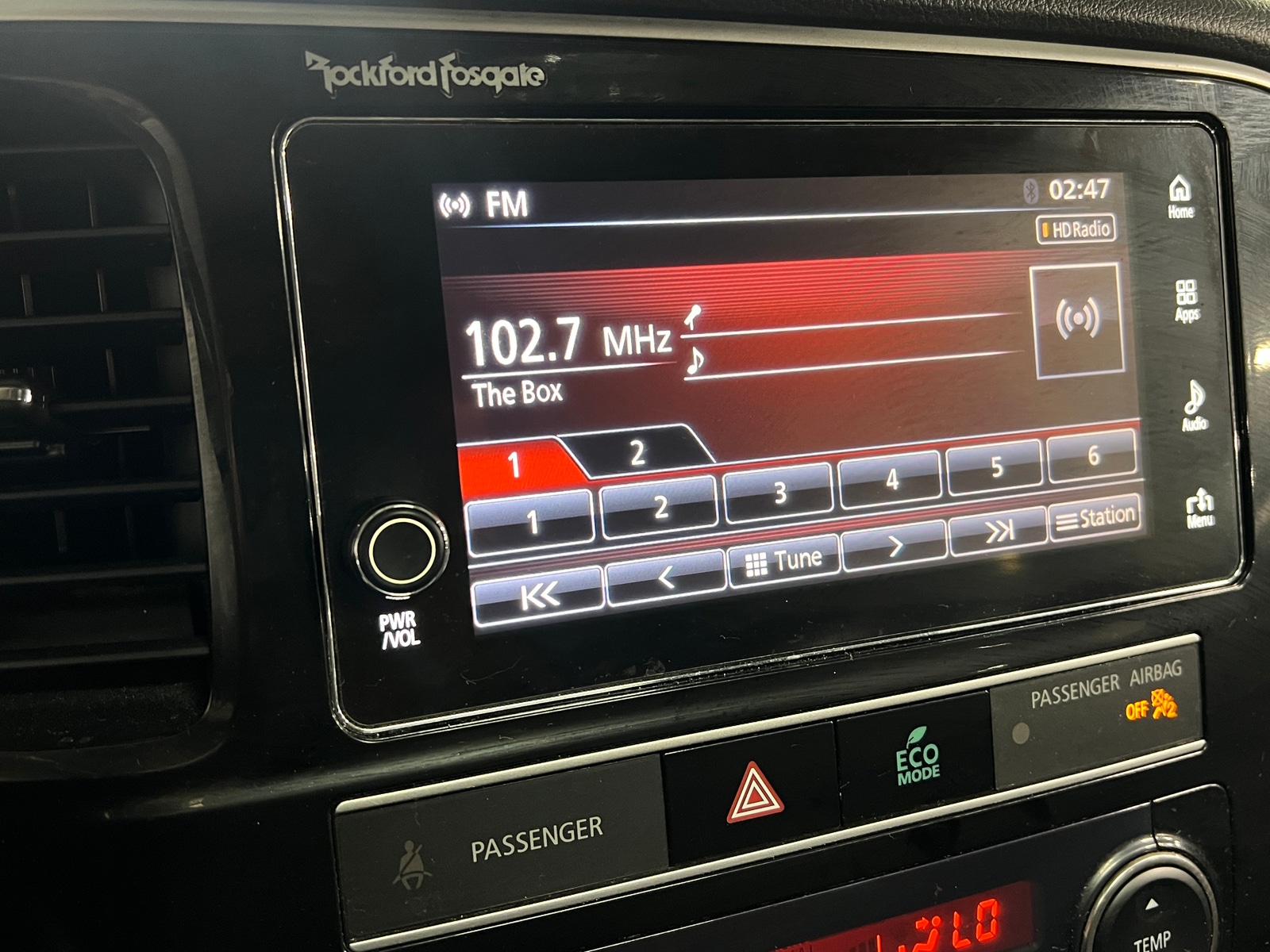 Thumbnail: 2019 Mitsubishi Outlander - 3