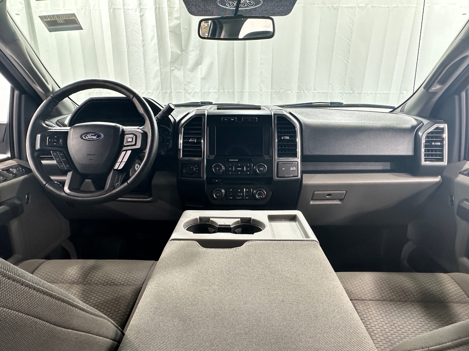 Thumbnail: 2017 Ford Econoline - 3