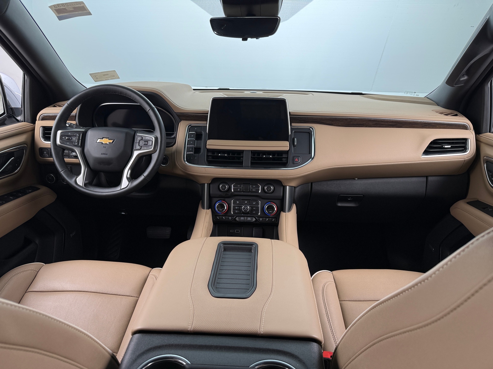 Thumbnail: 2024 Chevrolet Tahoe - 2