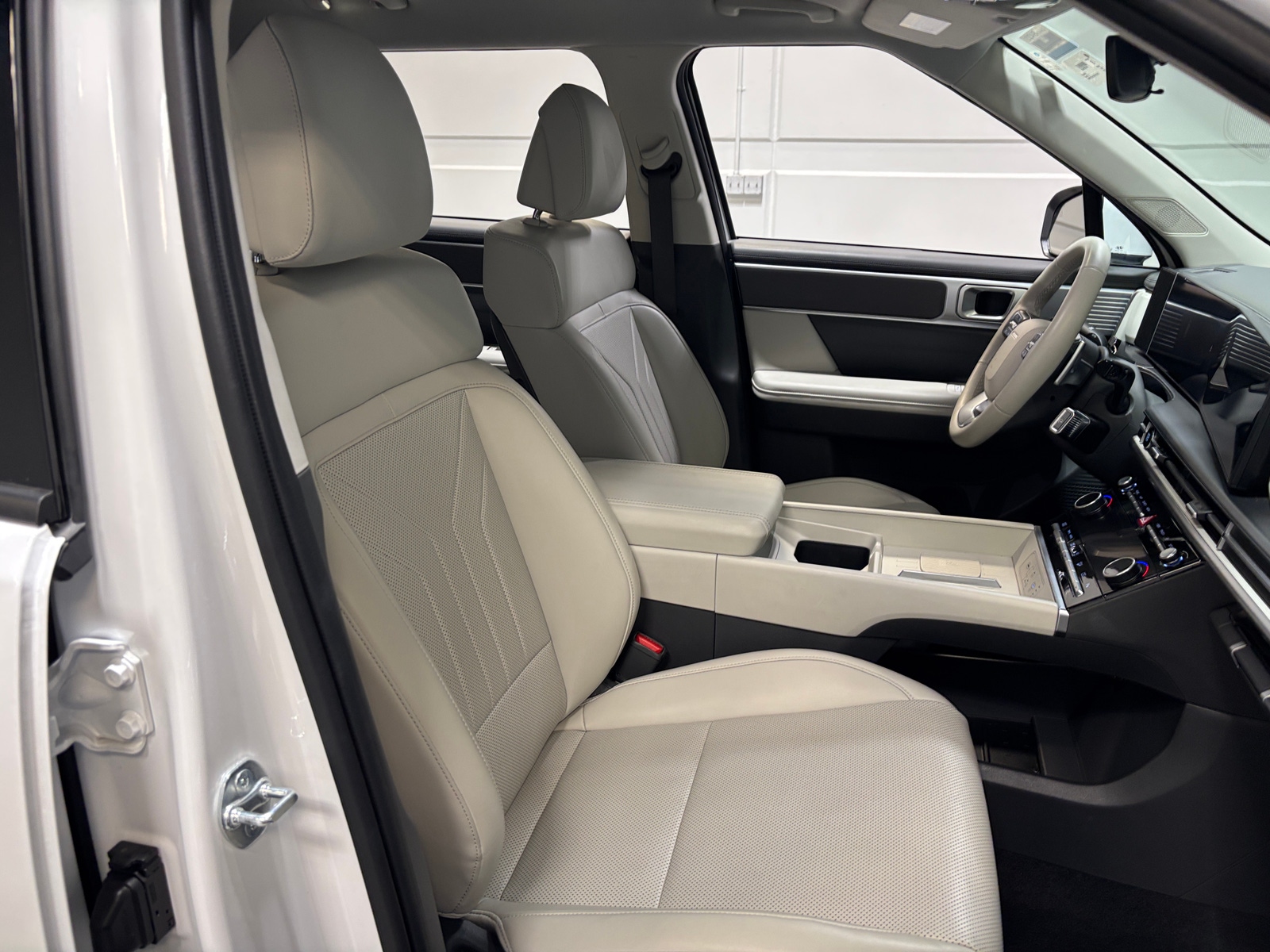 Thumbnail: 2025 Hyundai Santa Fe - 2