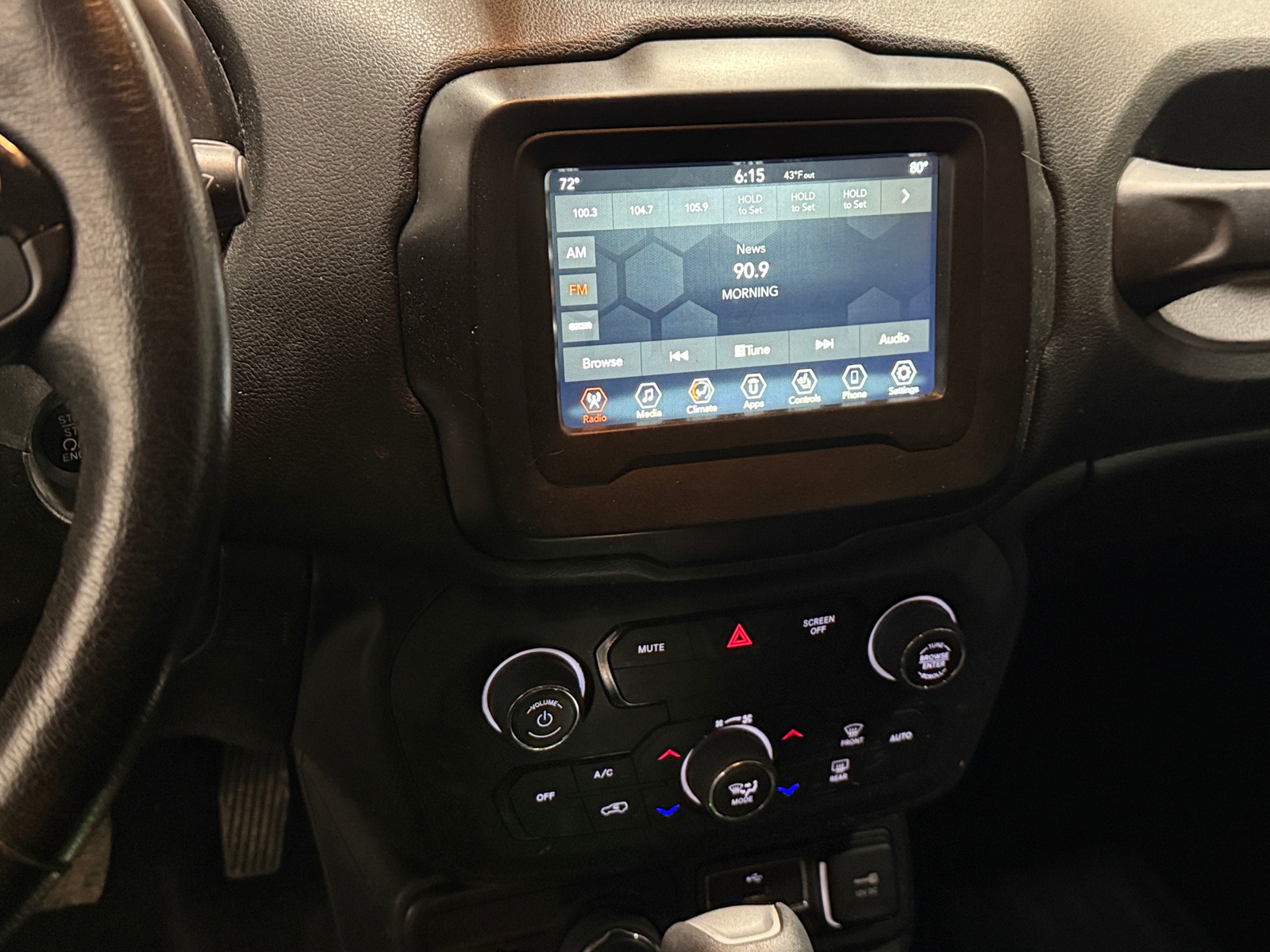 Thumbnail: 2018 Jeep Renegade - 4