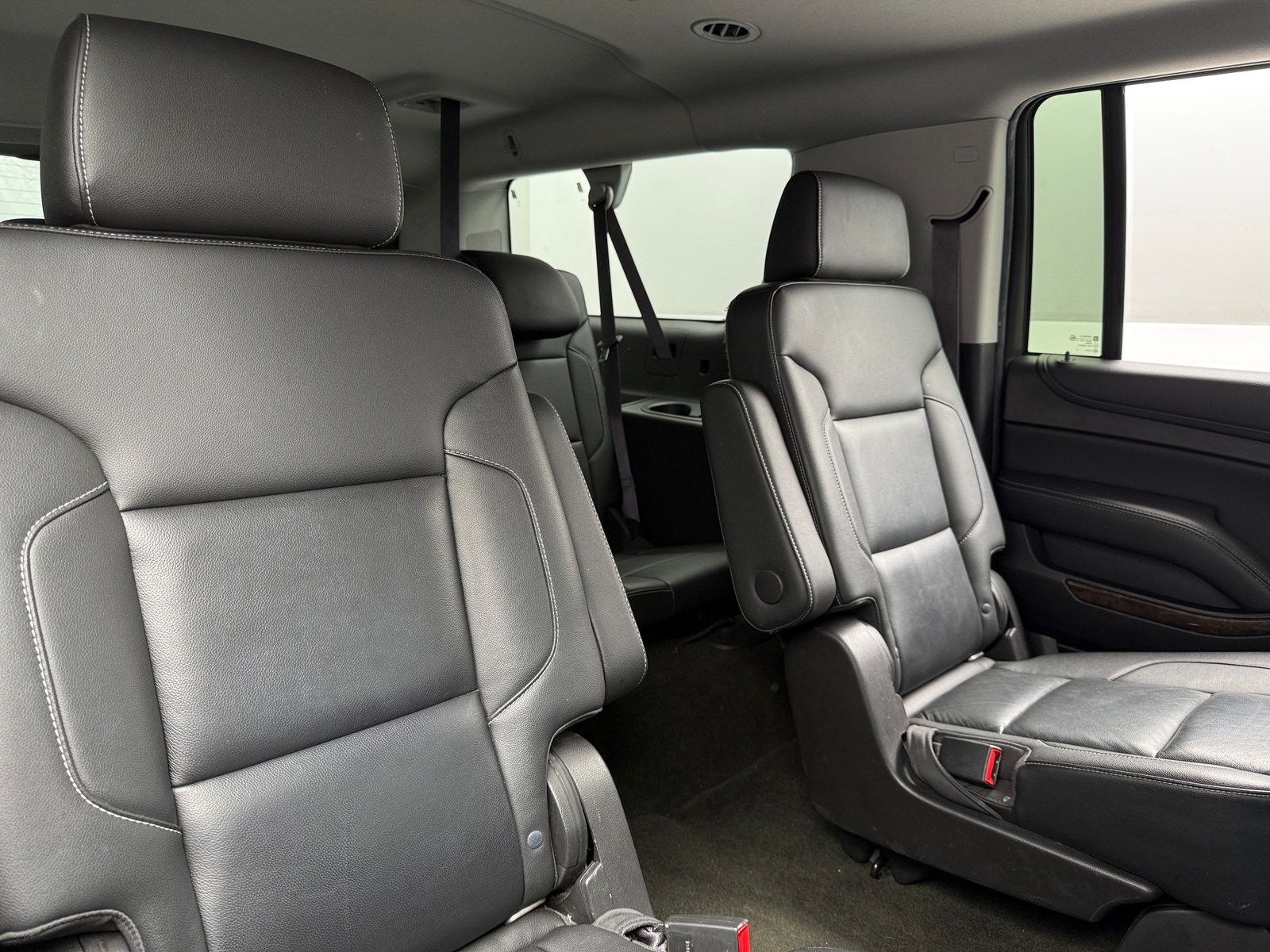 Thumbnail: 2017 Chevrolet Suburban - 5