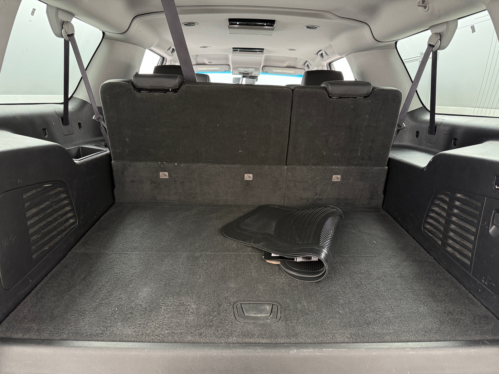 Thumbnail: 2017 Chevrolet Suburban - 6