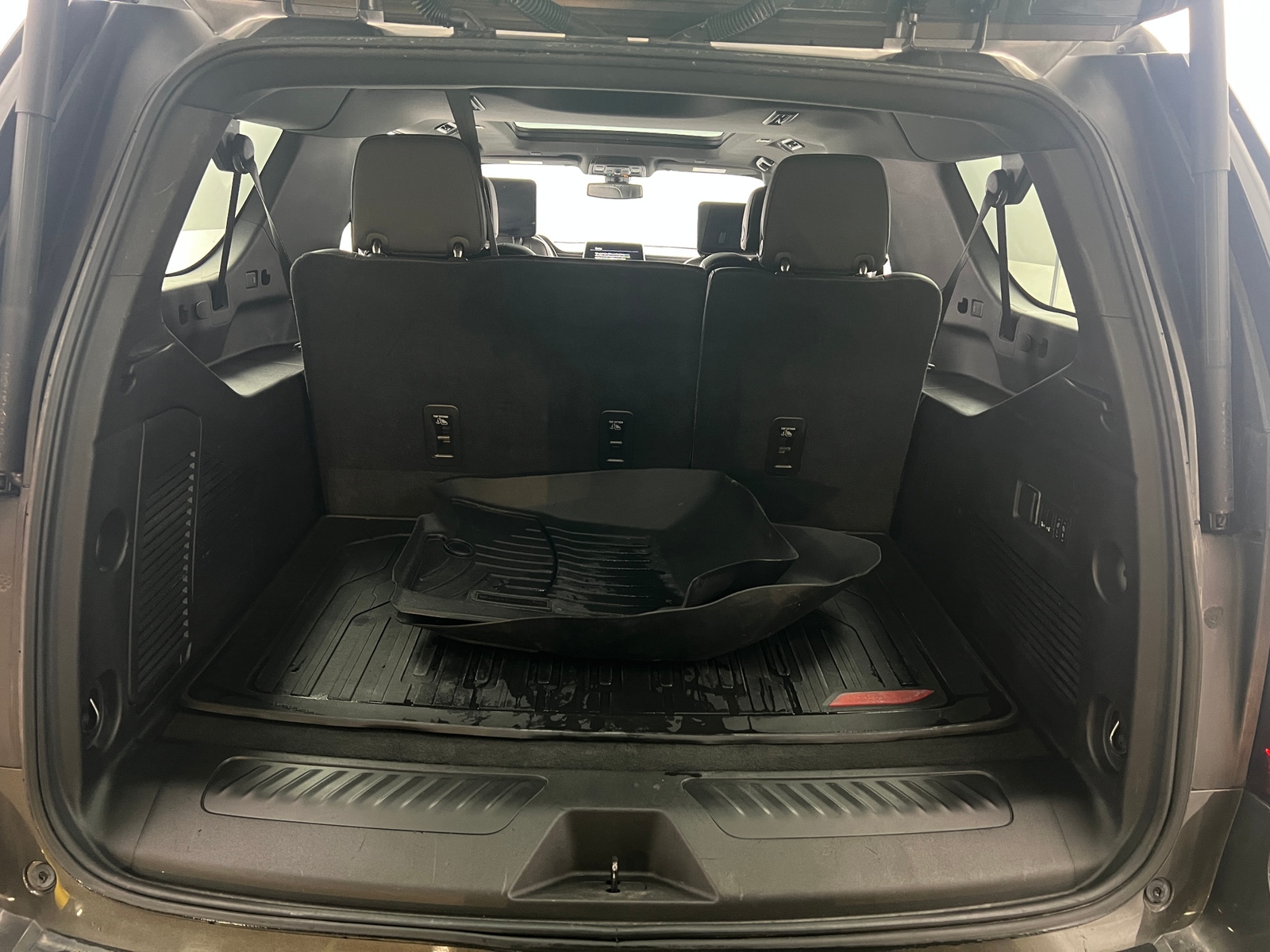 Thumbnail: 2021 GMC Yukon XL - 6