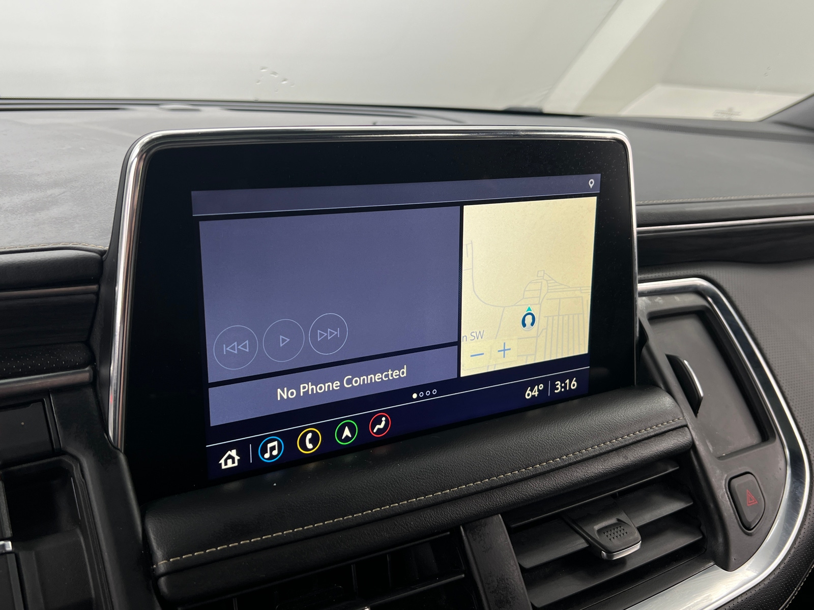 Thumbnail: 2021 GMC Yukon XL - 3