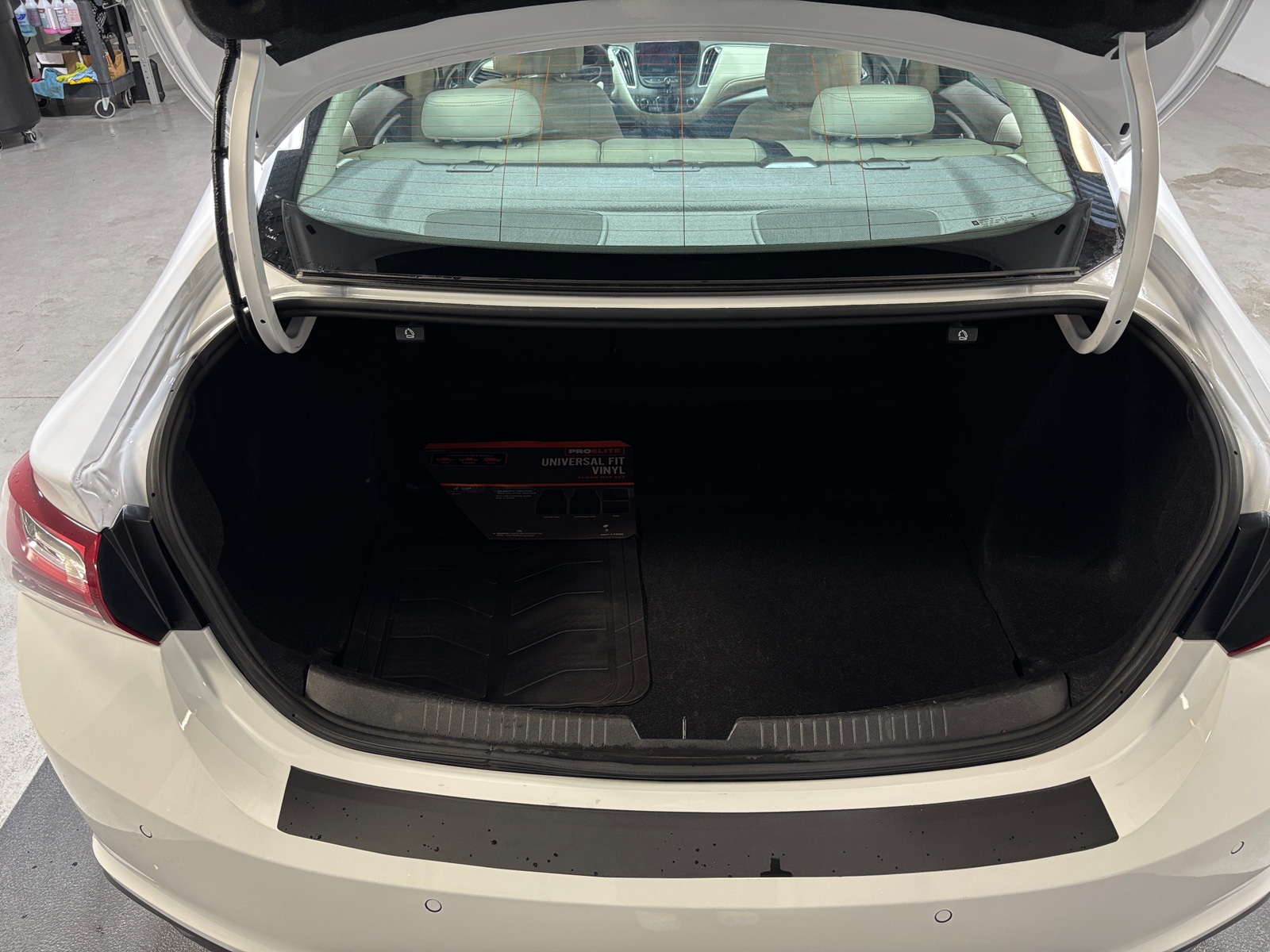 Thumbnail: 2024 Chevrolet Malibu - 6