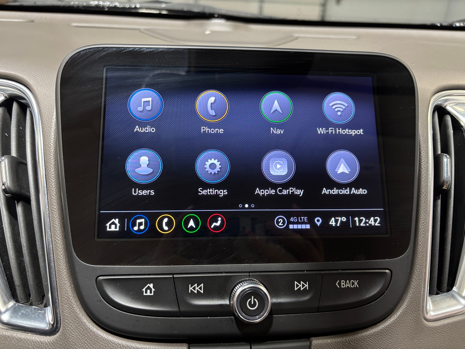 Thumbnail: 2024 Chevrolet Malibu - 3