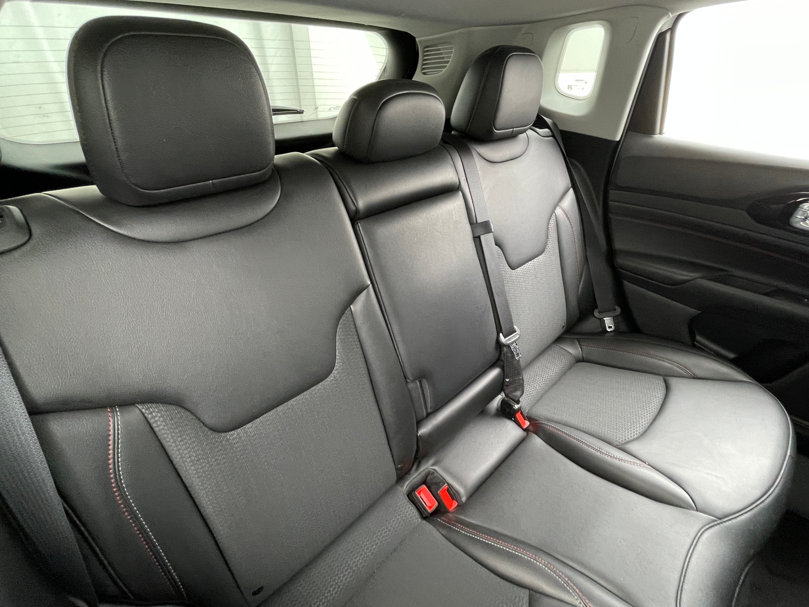 Thumbnail: 2022 Jeep Compass - 6