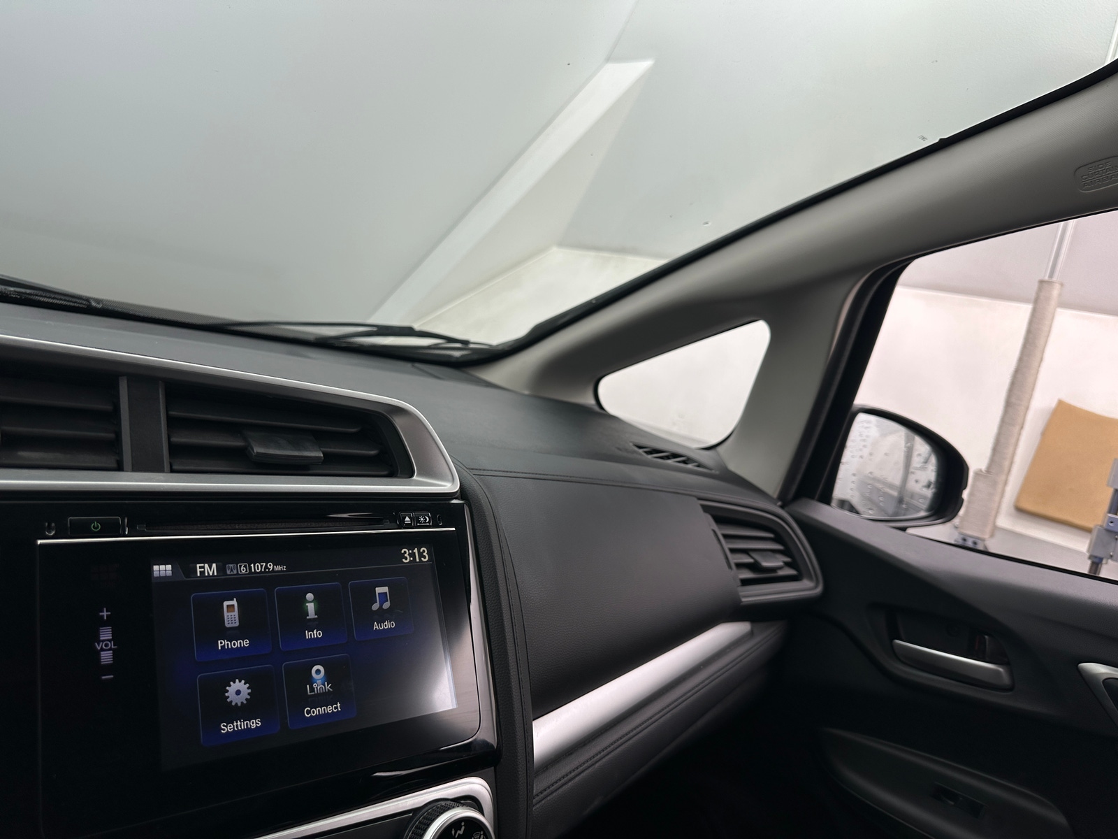 Thumbnail: 2017 Honda Fit - 4