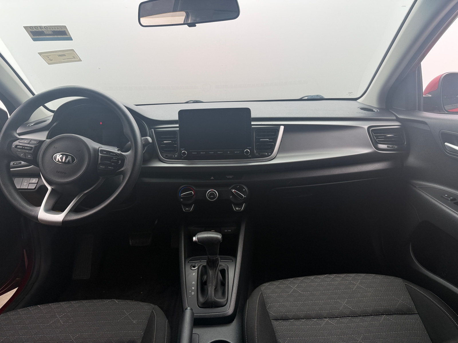 Thumbnail: 2021 Kia Rio - 3