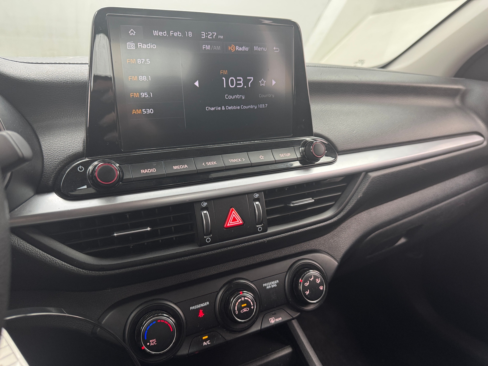 Thumbnail: 2024 Kia Forte - 4