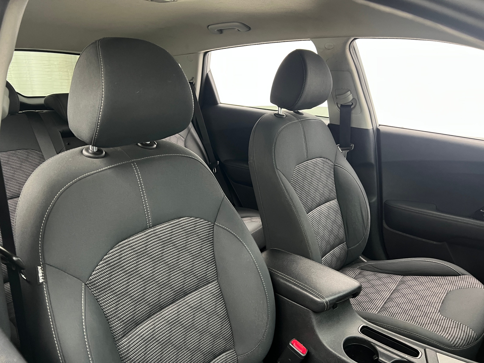 Thumbnail: 2022 Kia Niro - 2