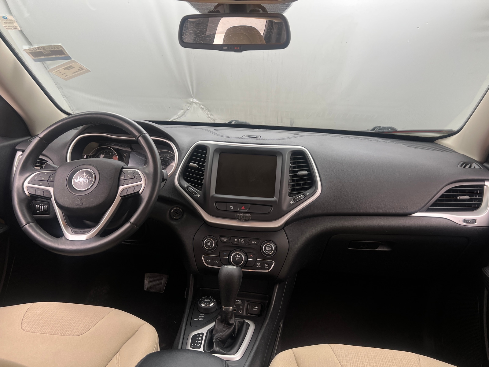 Thumbnail: 2016 Jeep Cherokee - 3