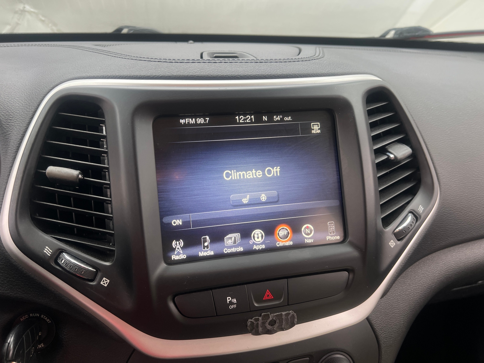 Thumbnail: 2016 Jeep Cherokee - 4