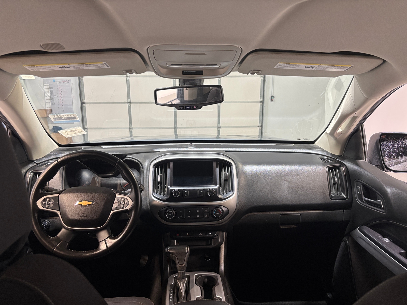 Thumbnail: 2021 Chevrolet Colorado - 3