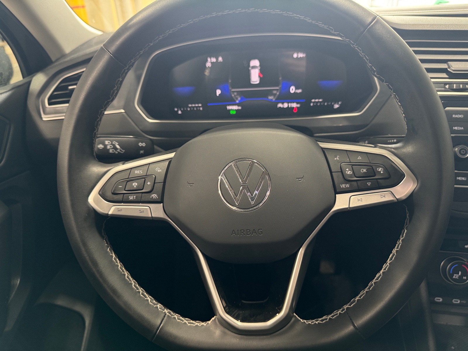 Thumbnail: 2024 Volkswagen Tiguan - 5