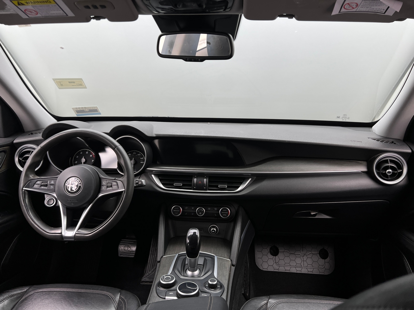 Thumbnail: 2018 Alfa Romeo Stelvio - 2