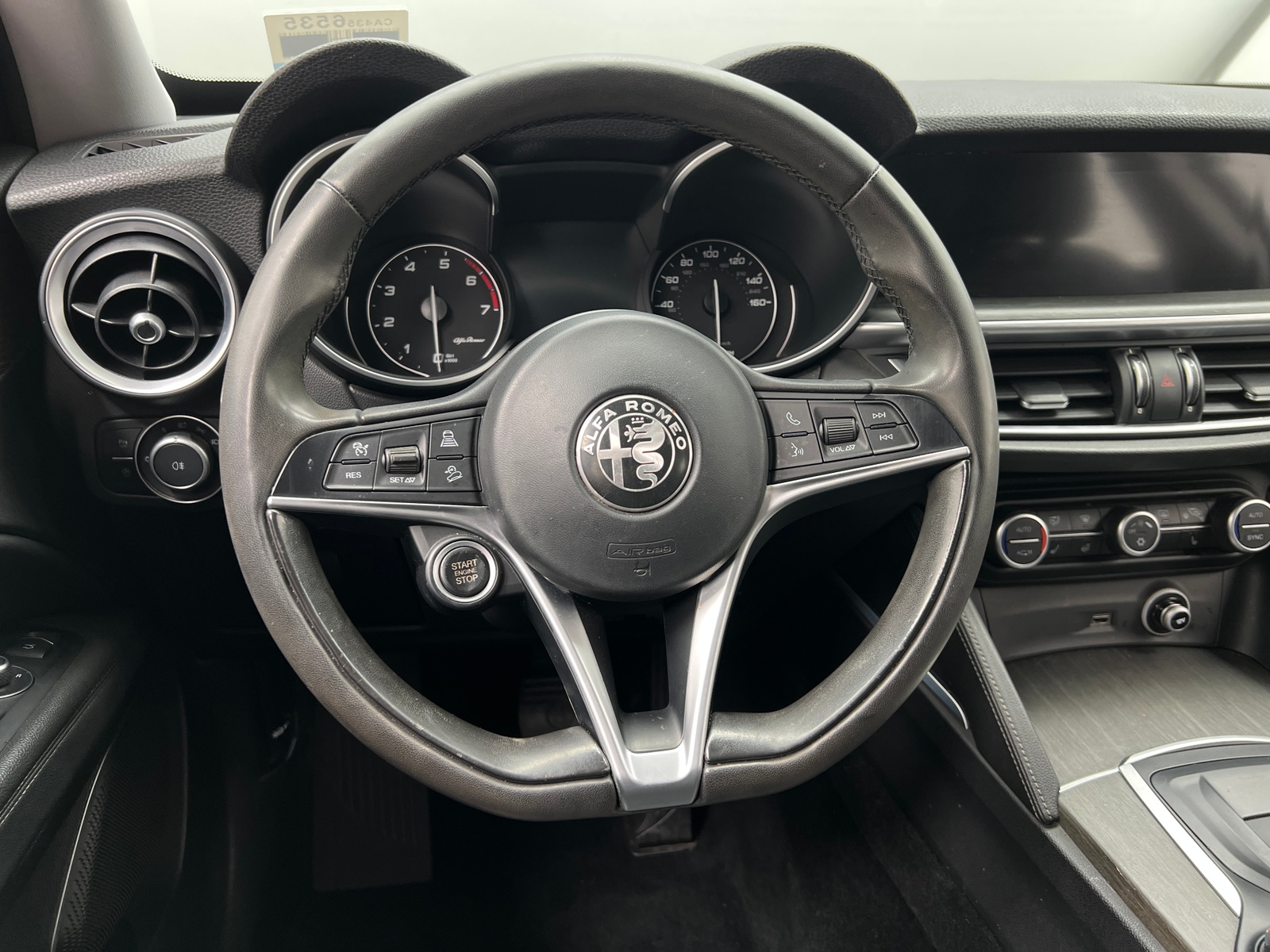 Thumbnail: 2018 Alfa Romeo Stelvio - 4