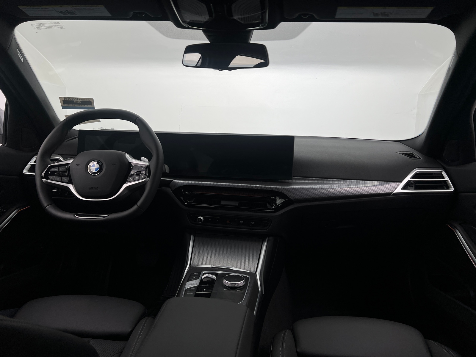 Thumbnail: 2025 BMW 3 Series - 2