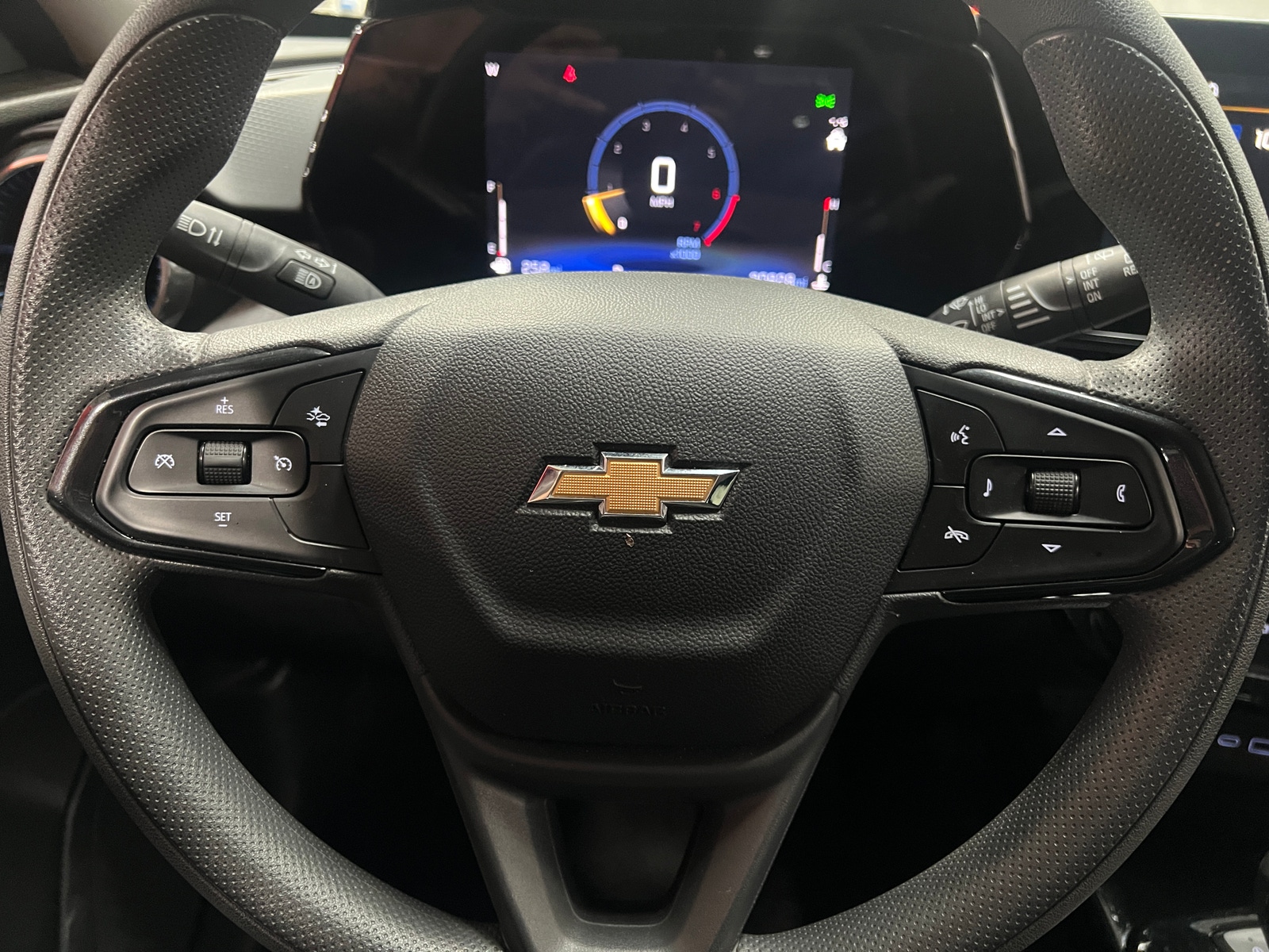 Thumbnail: 2025 Chevrolet Trax - 5