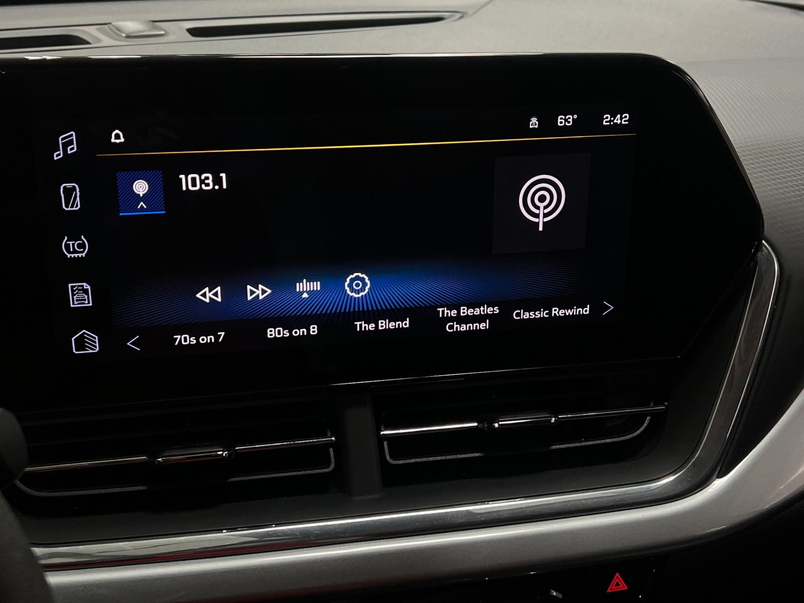 Thumbnail: 2025 Chevrolet Trax - 4