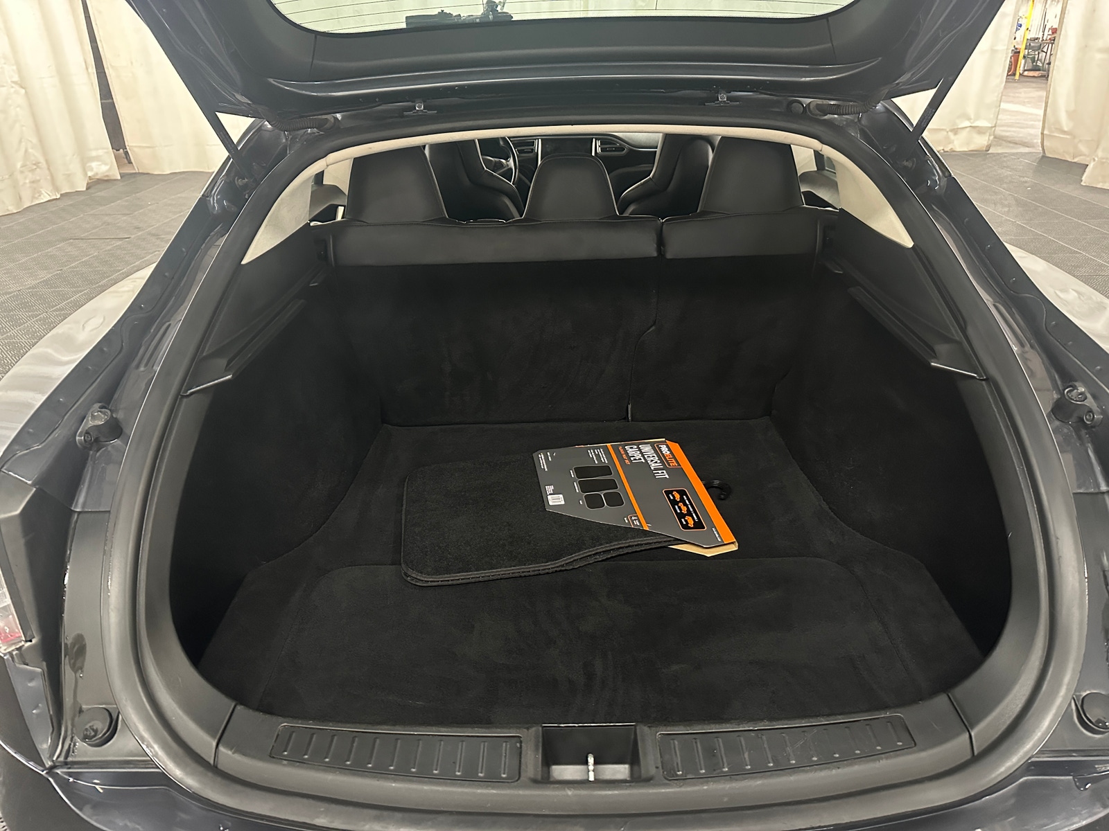 Thumbnail: 2015 Tesla Model S - 6