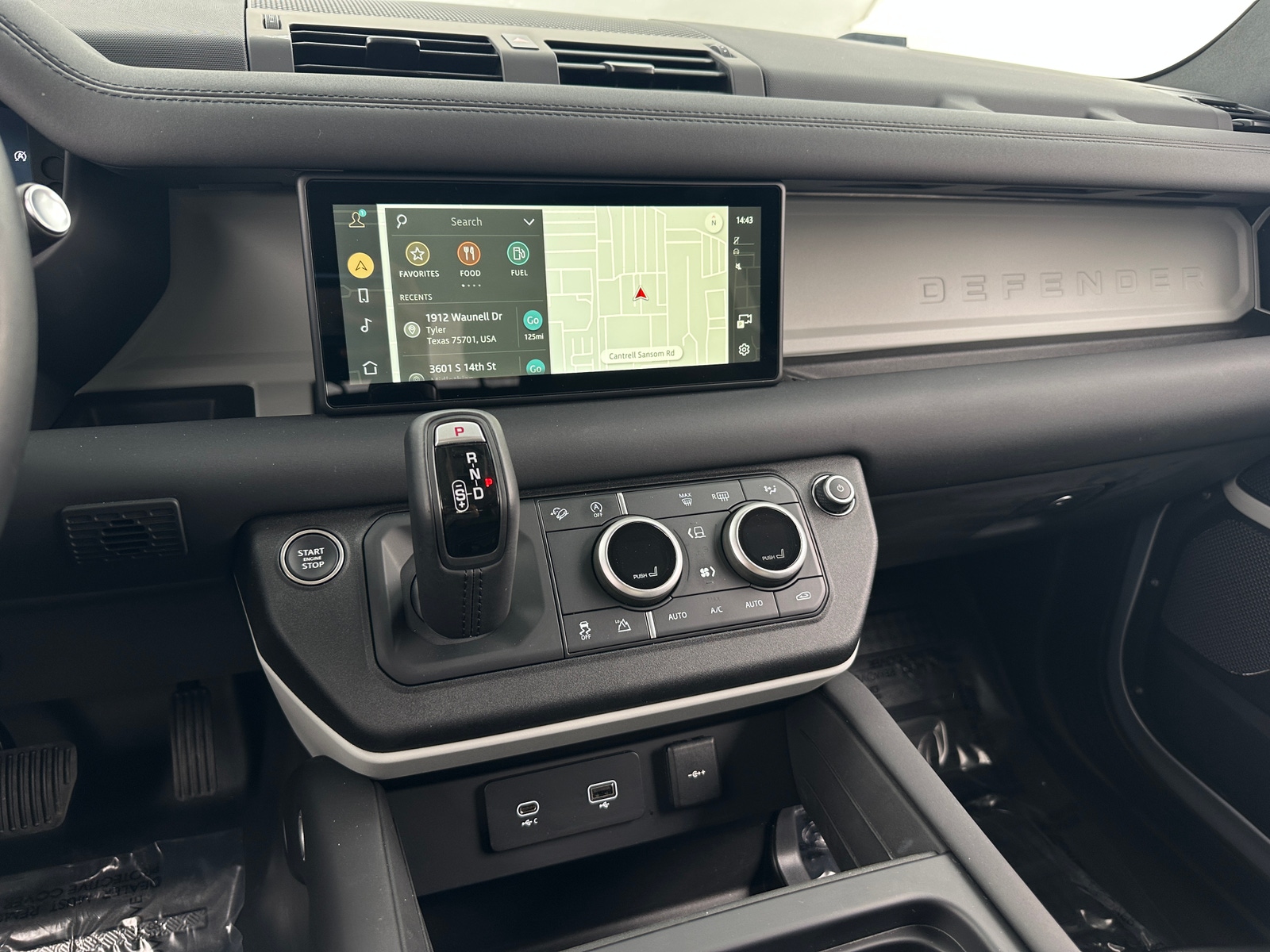 Thumbnail: 2024 Land Rover Defender - 3