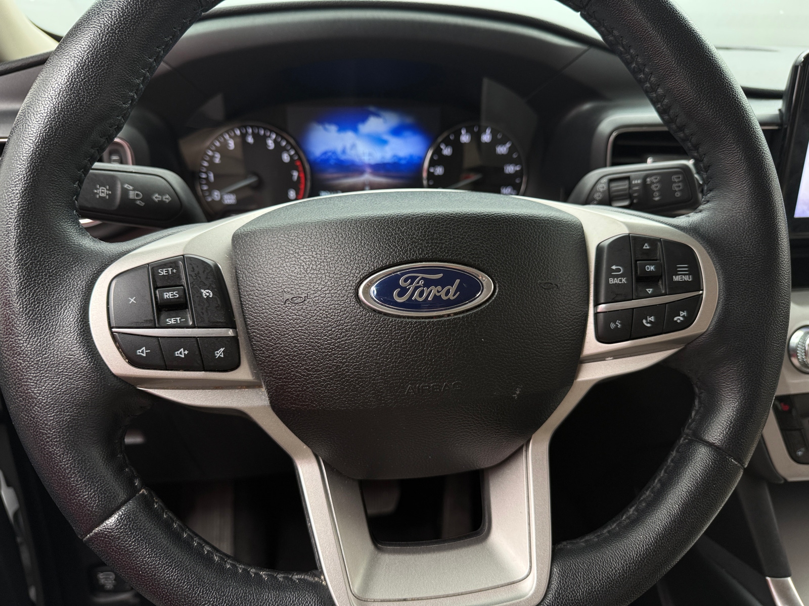 Thumbnail: 2023 Ford Explorer - 5