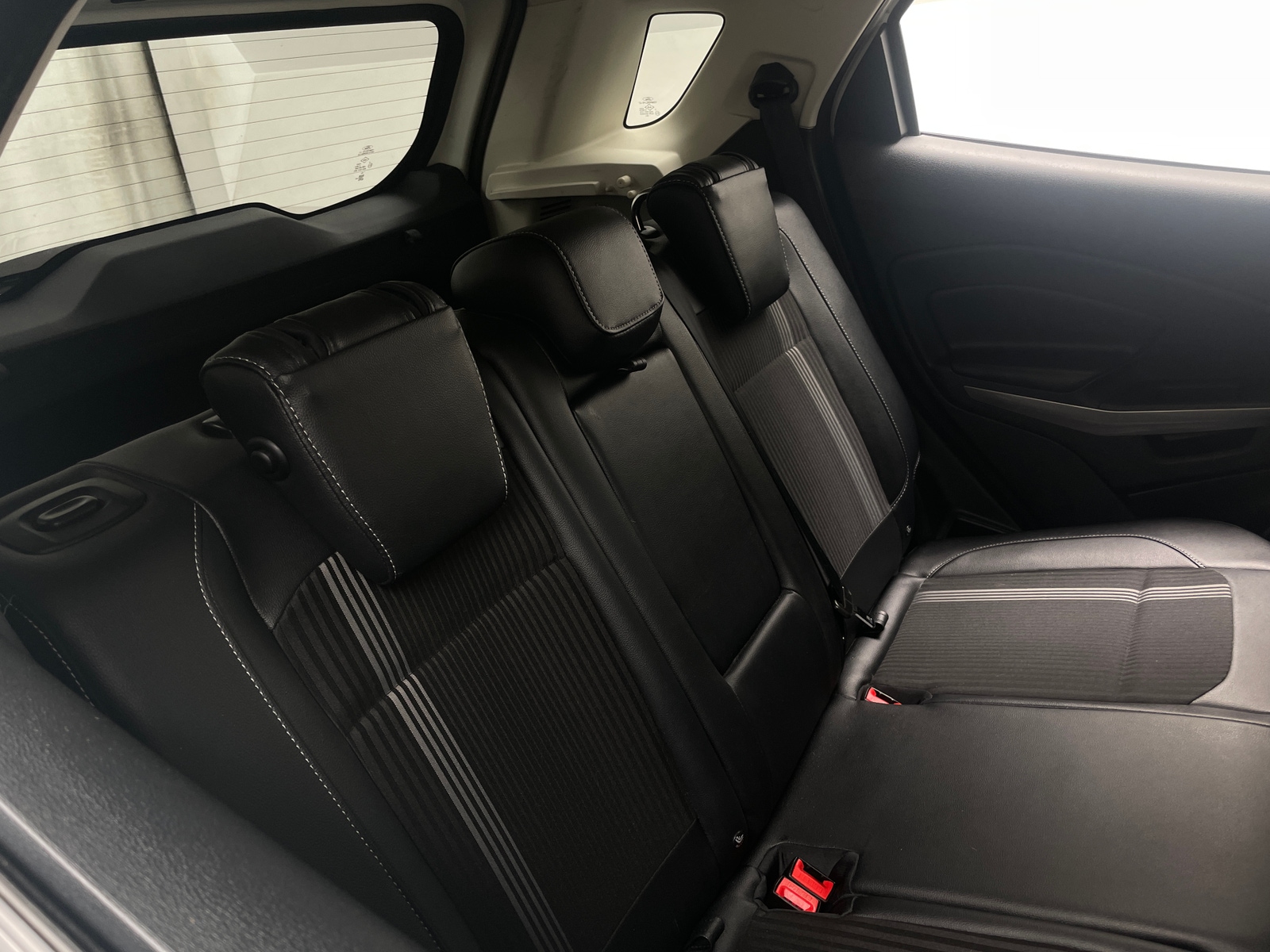 Thumbnail: 2019 Ford EcoSport - 6