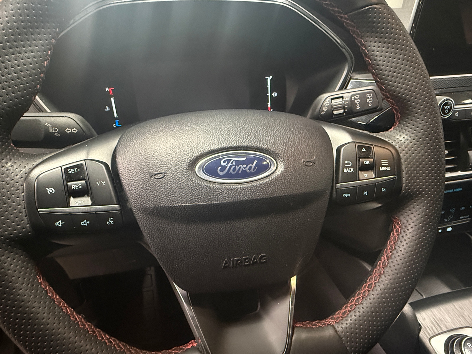 Thumbnail: 2023 Ford Escape - 5