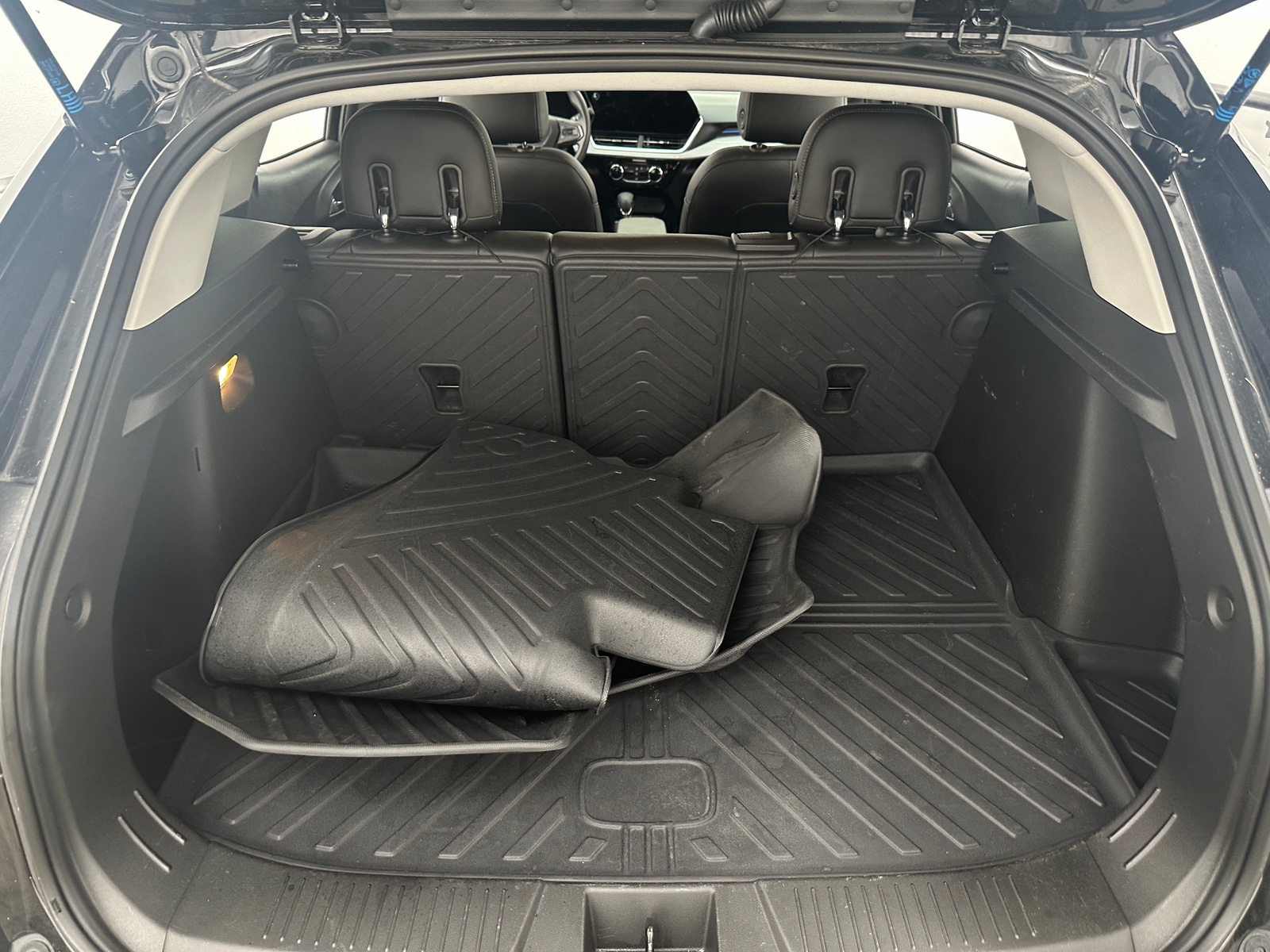 Thumbnail: 2024 Chevrolet Trax - 7