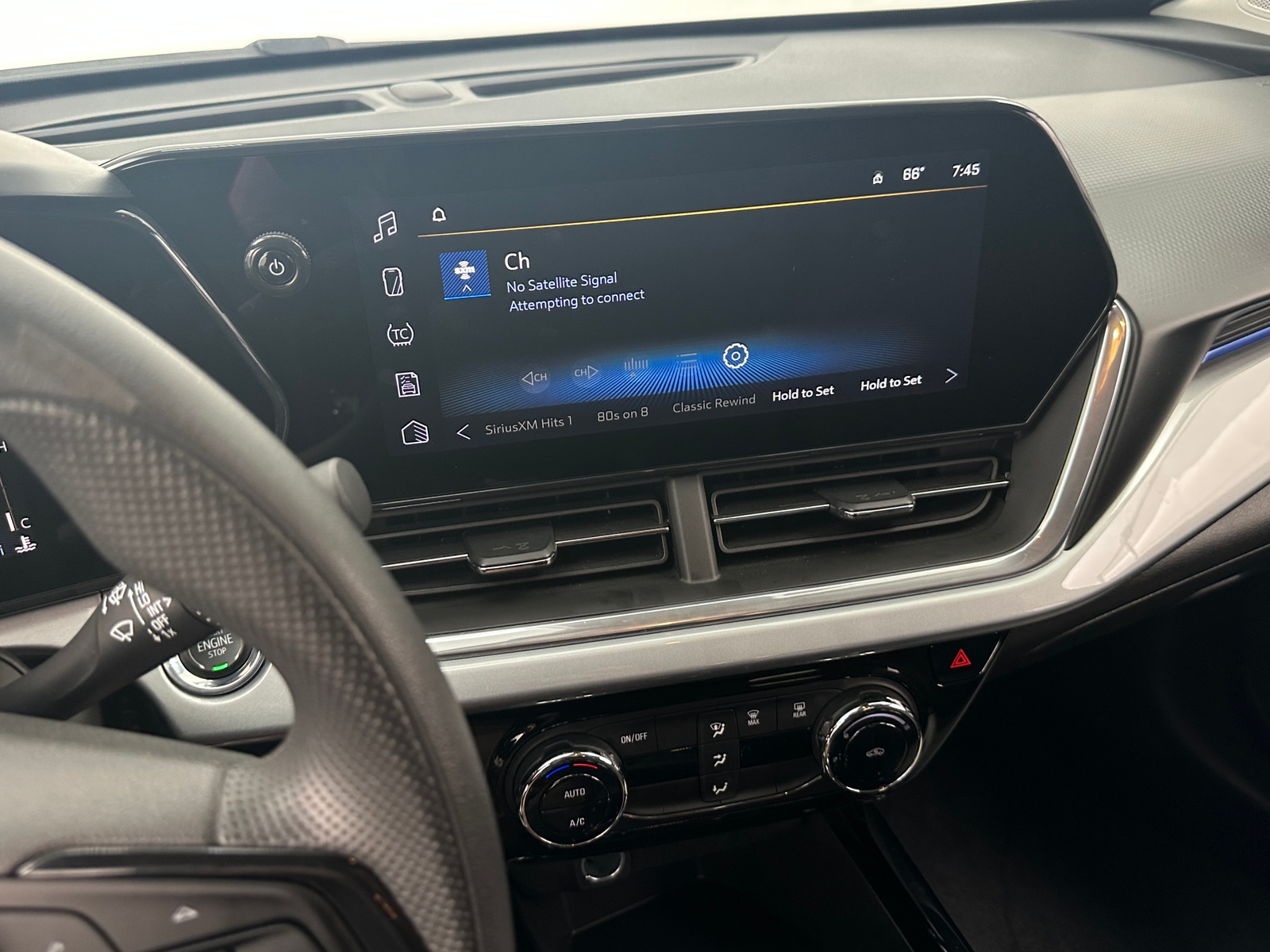 Thumbnail: 2024 Chevrolet Trax - 4