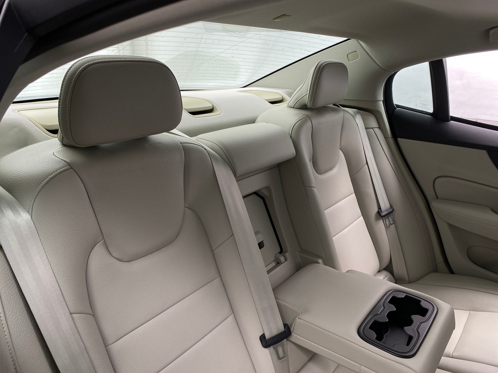 Thumbnail: 2020 Volvo S60 - 5