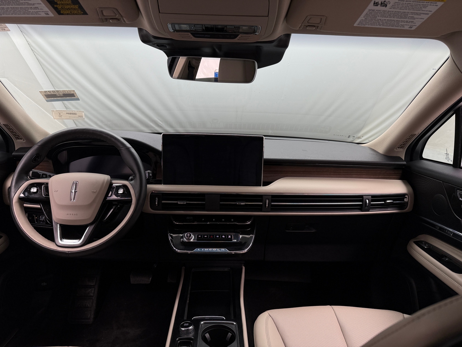 Thumbnail: 2025 Lincoln Corsair - 2