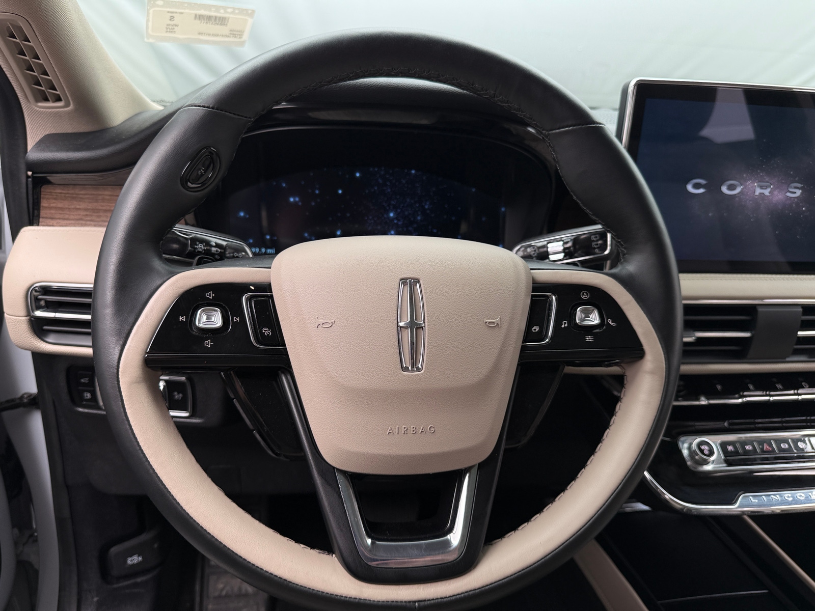 Thumbnail: 2025 Lincoln Corsair - 4