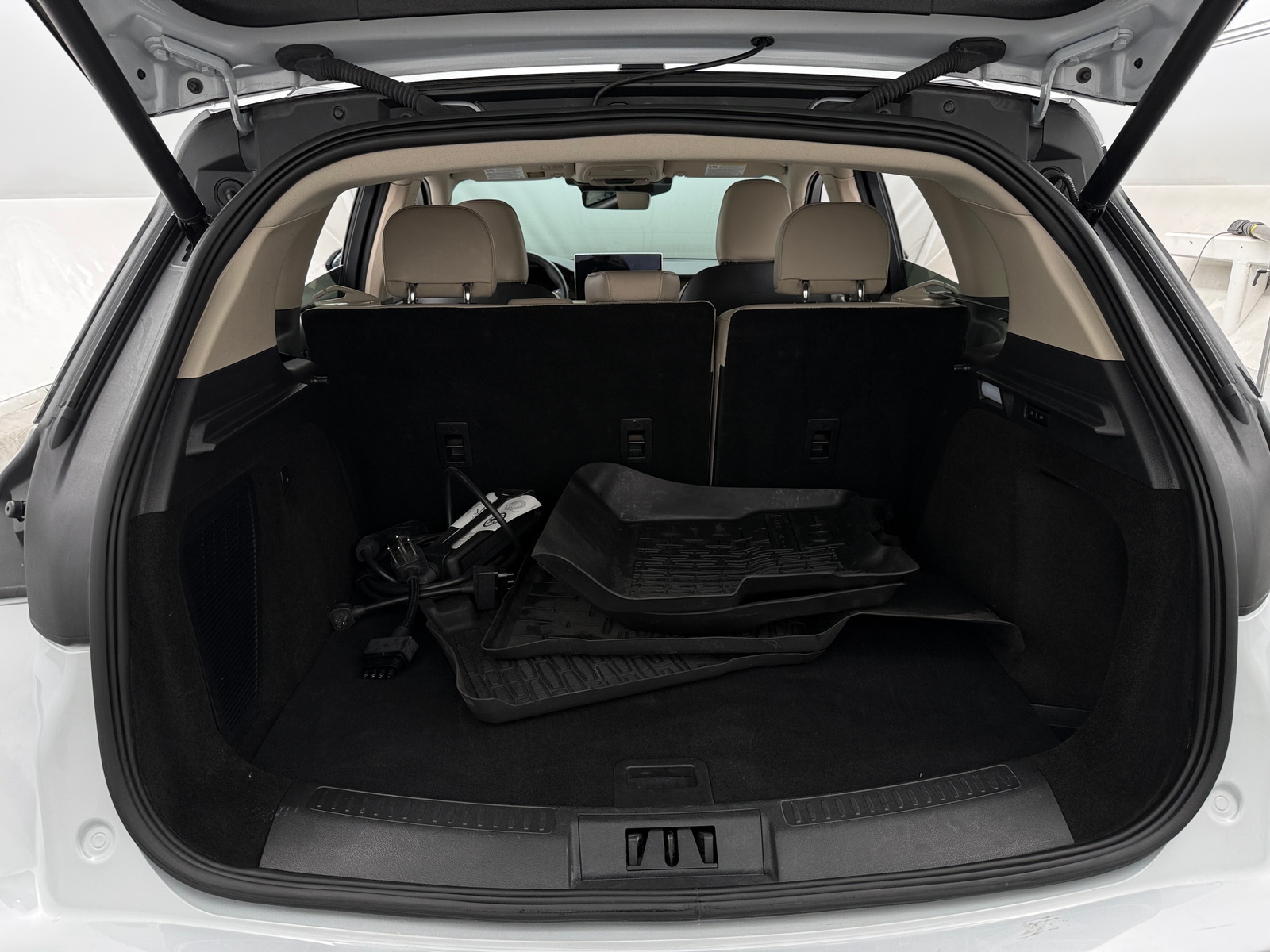 Thumbnail: 2025 Lincoln Corsair - 6