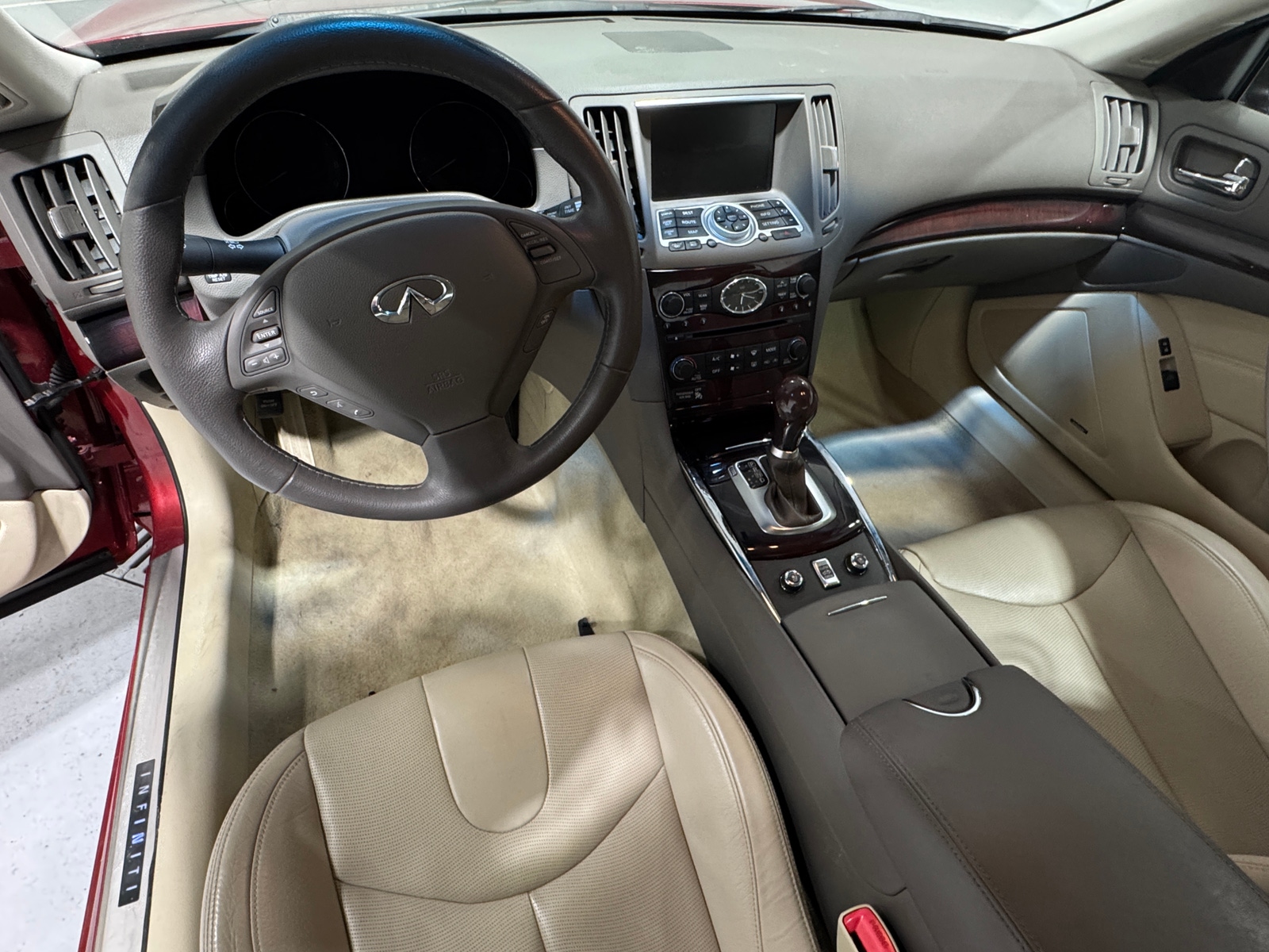 Thumbnail: 2014 INFINITI Q60 - 2