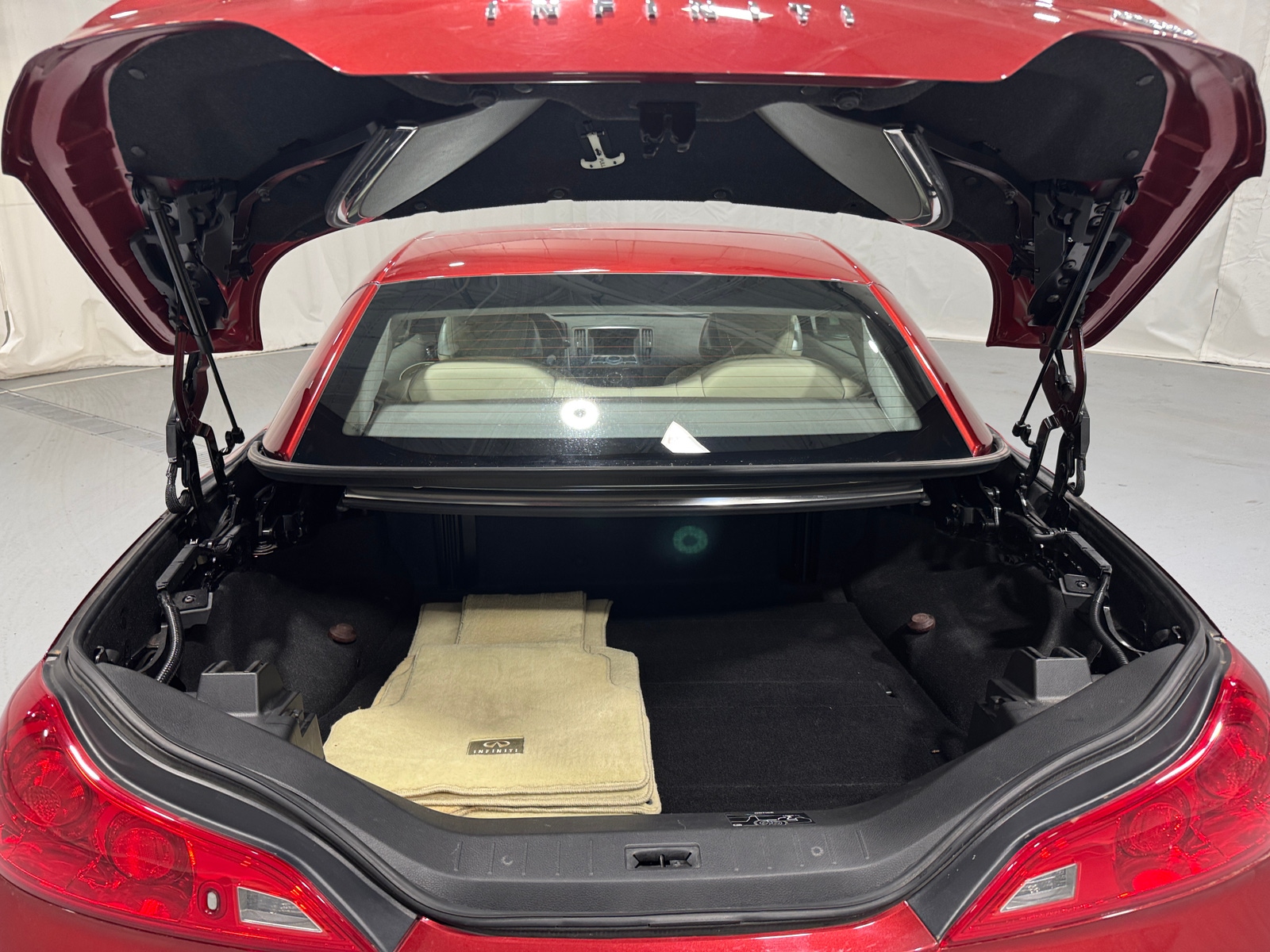 Thumbnail: 2014 INFINITI Q60 - 6