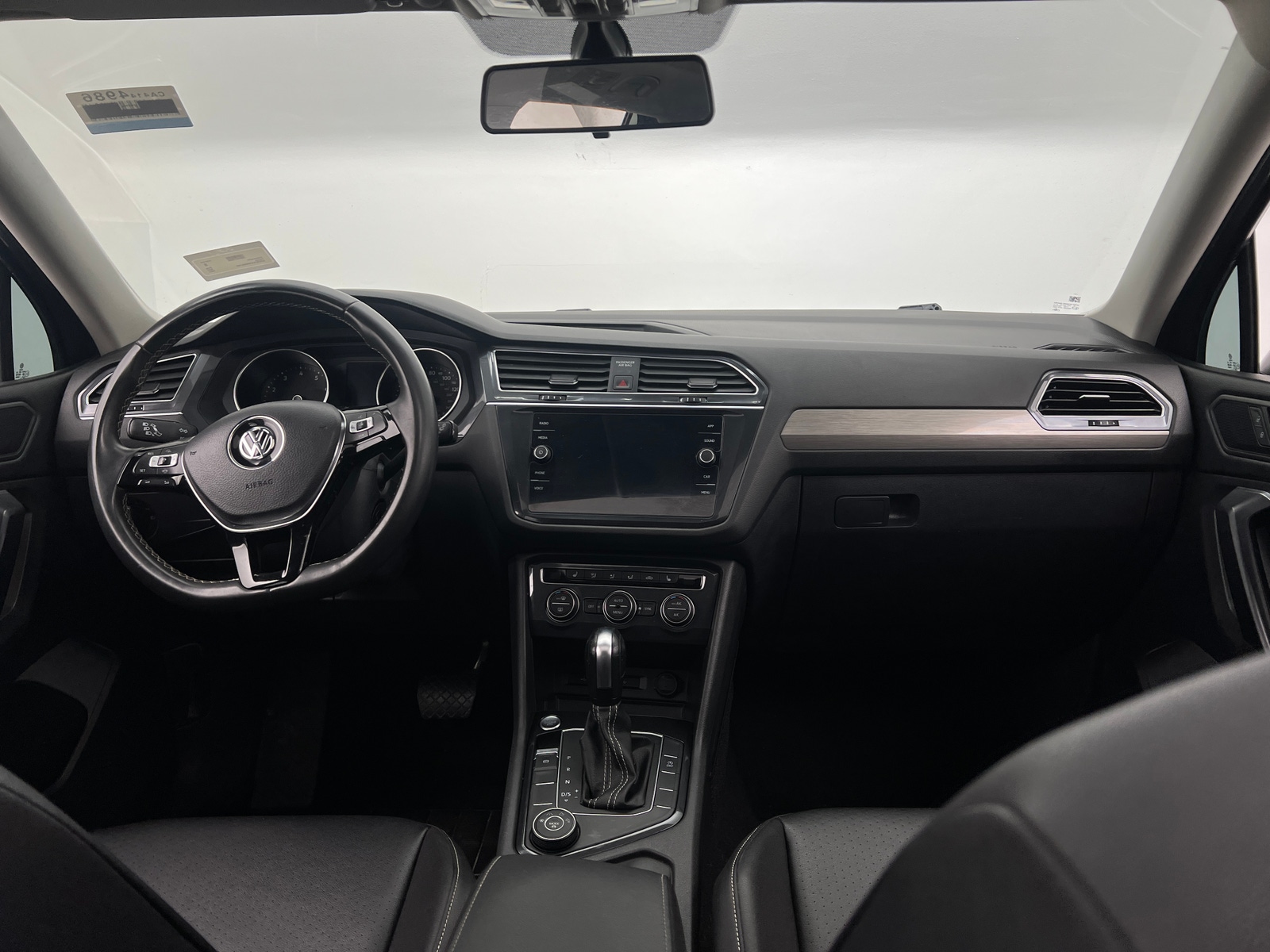 Thumbnail: 2021 Volkswagen Tiguan - 2