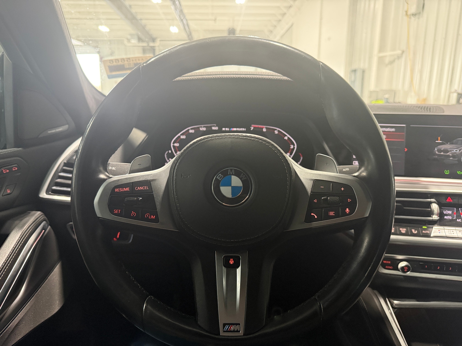 Thumbnail: 2021 BMW X6 - 4