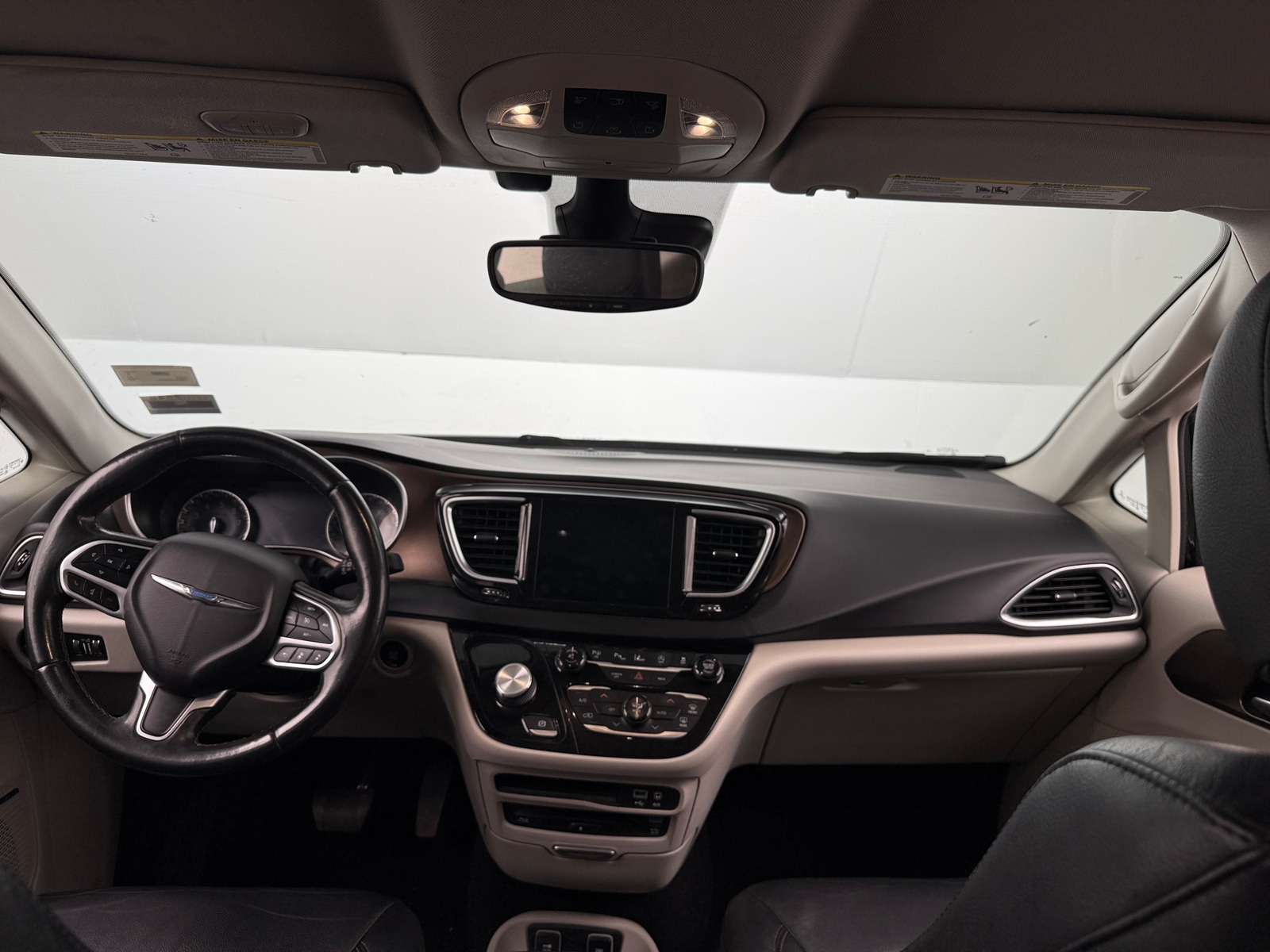 Thumbnail: 2017 Chrysler Pacifica - 2