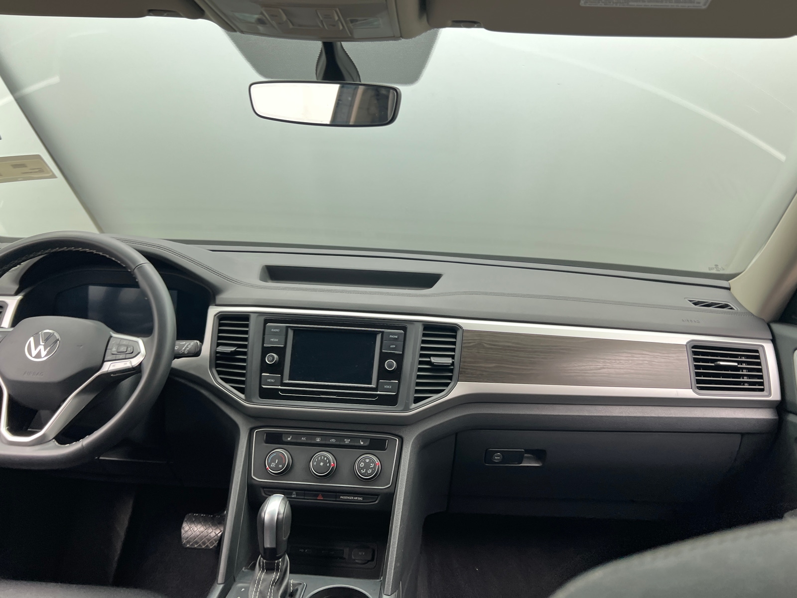 Thumbnail: 2022 Volkswagen Atlas - 2