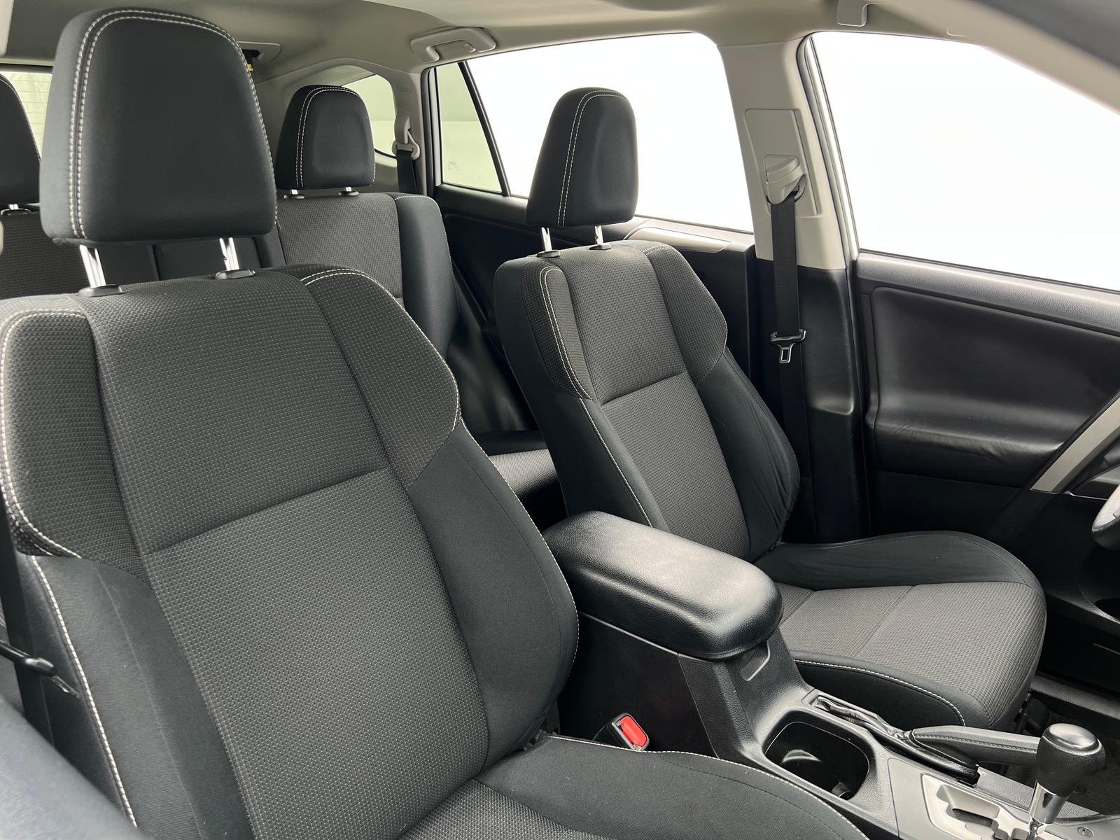 Thumbnail: 2017 Toyota RAV4 - 2