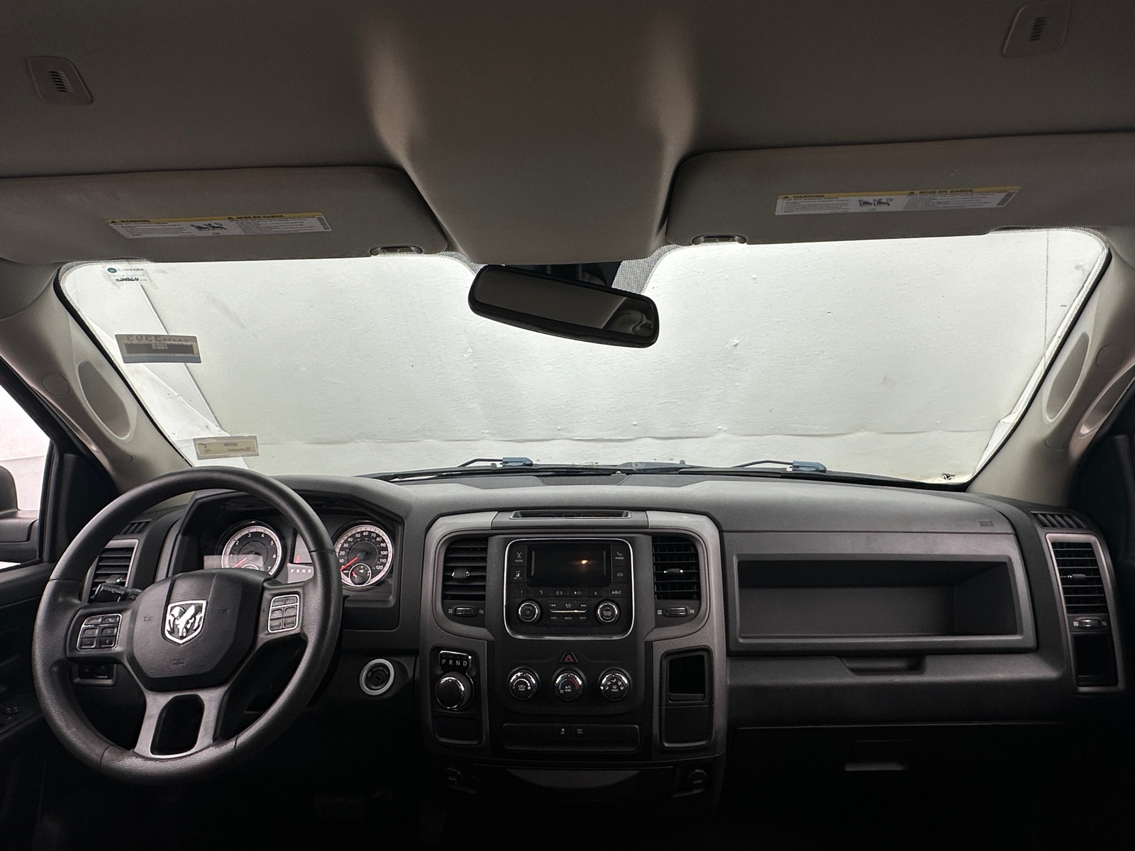 Thumbnail: 2019 RAM 1500 Classic - 3