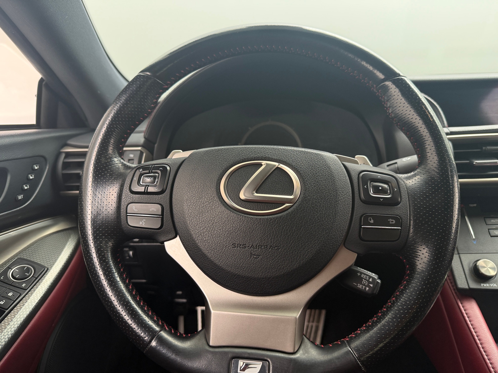 Thumbnail: 2017 Lexus RC - 3