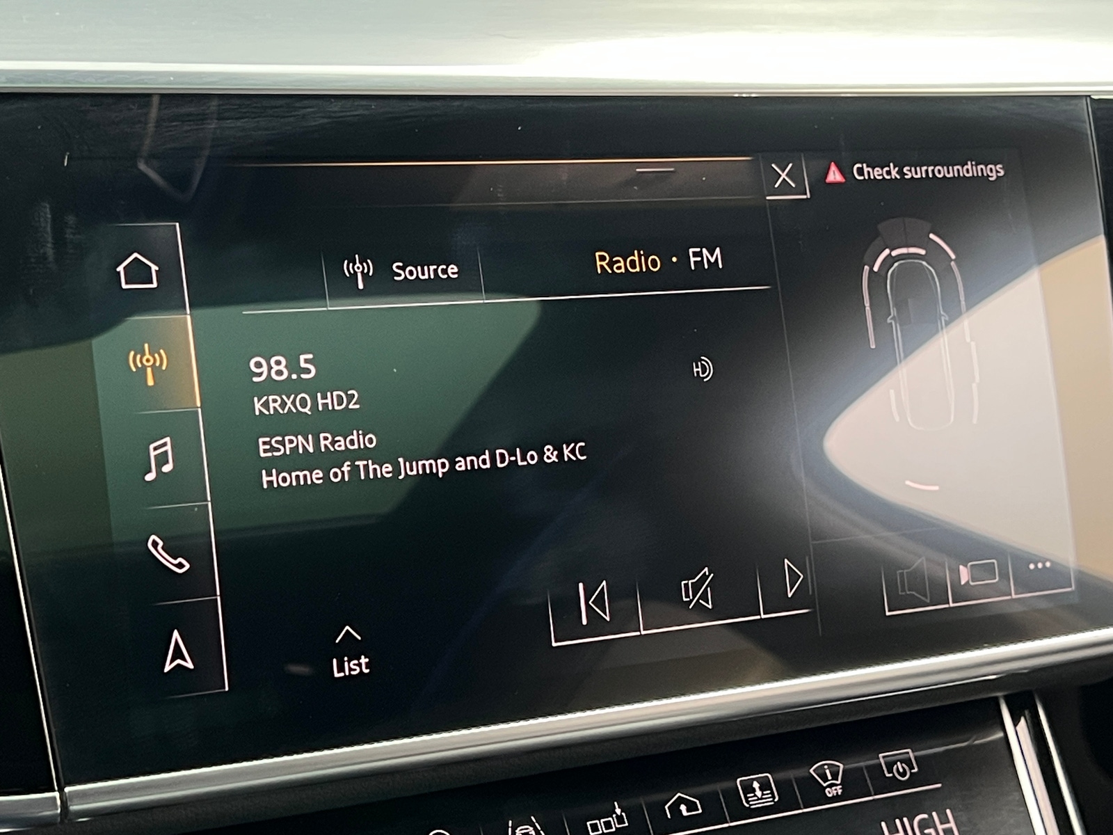 Thumbnail: 2019 Audi A8 - 3