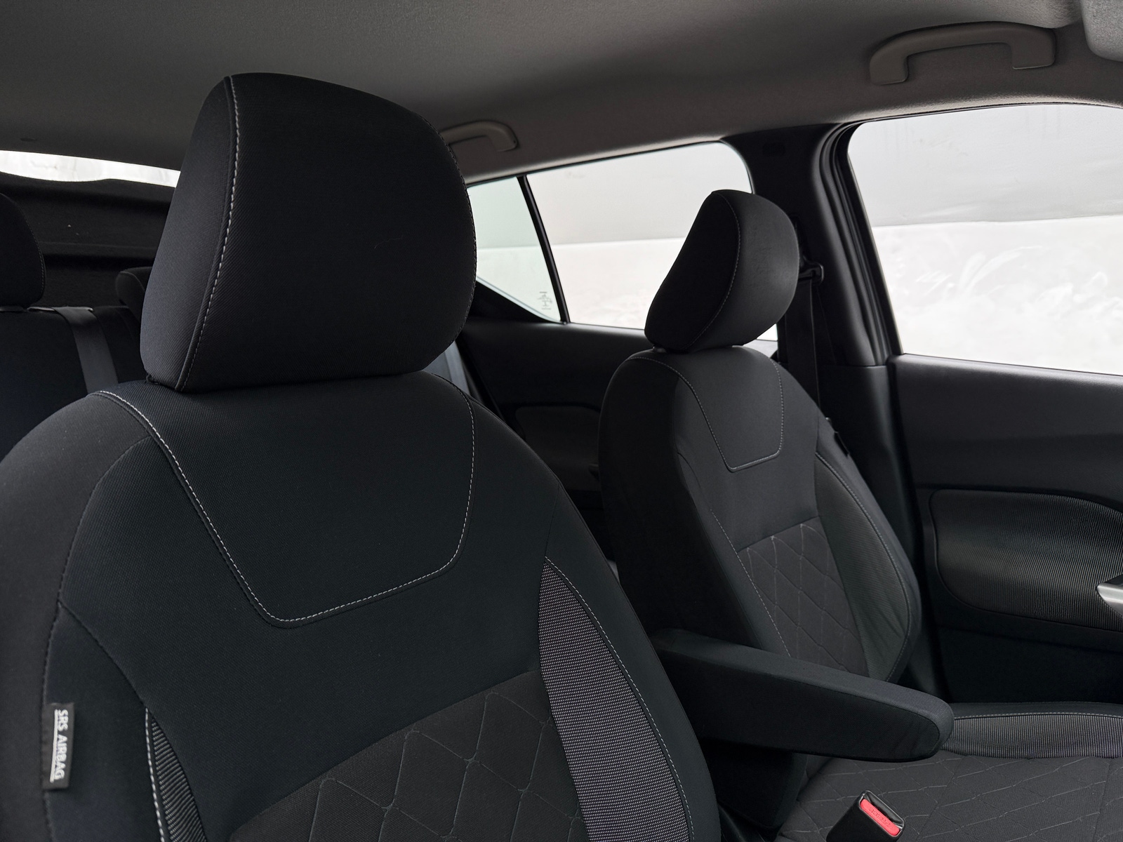 Thumbnail: 2018 Nissan Kicks - 2