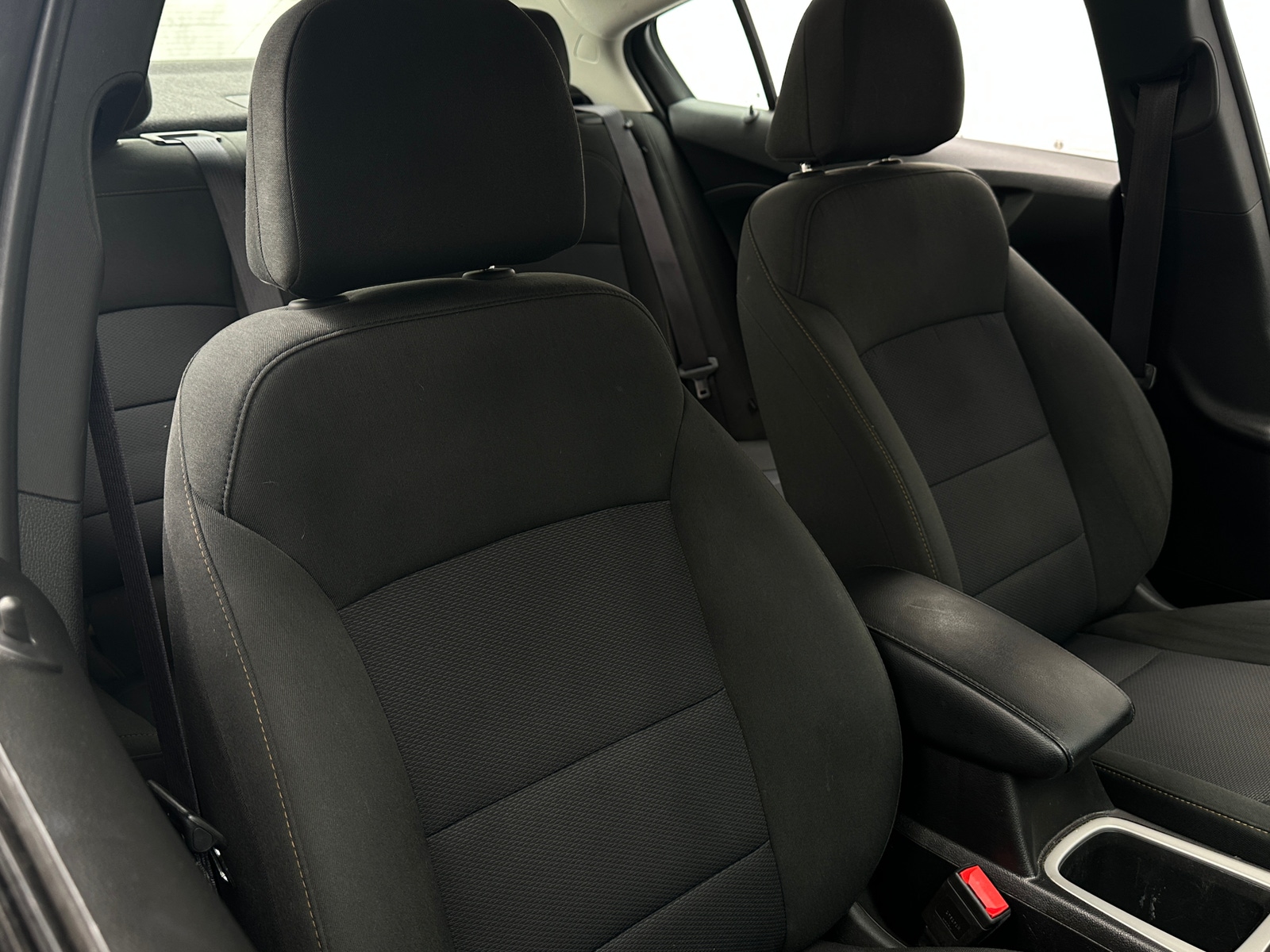 Thumbnail: 2017 Chevrolet Cruze - 2