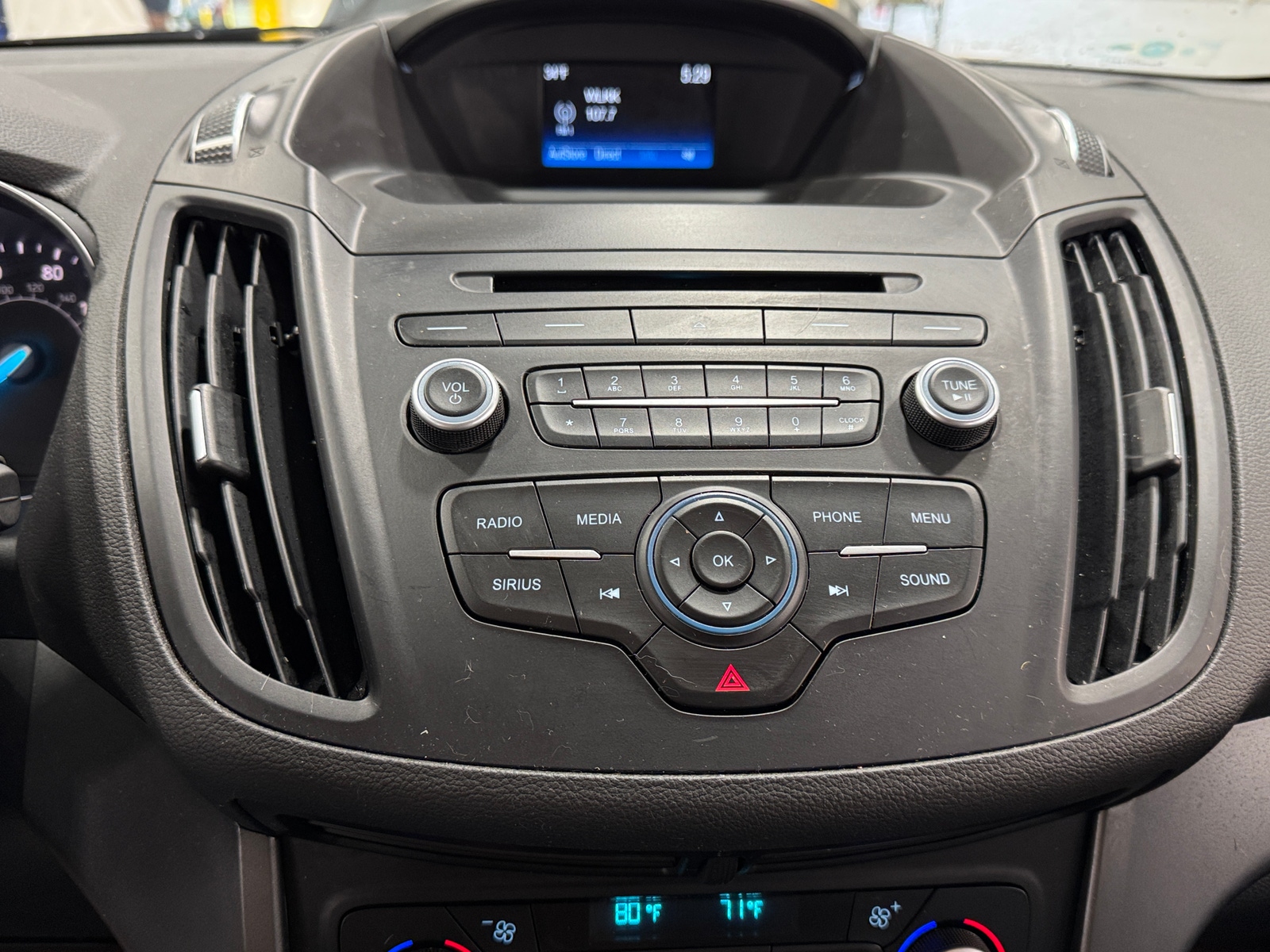 Thumbnail: 2018 Ford Escape - 4